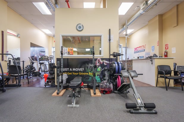 Images MOTION Sports Medicine - Metropolitan Avenue - Forest Hills