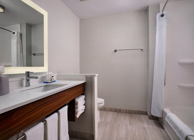 Images Holiday Inn Express & Suites Lockport by IHG