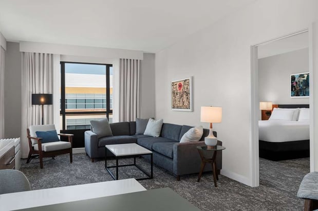Images The Fort Sutter Hotel Sacramento, Tapestry Collection by Hilton