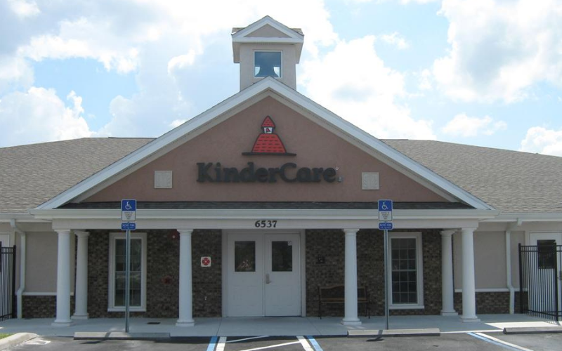 Building Front KinderCare Orlando Orlando (407)275-0396