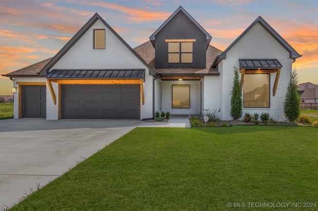 Images Sabrina Shaw, Realtor | eXp Realty Tulsa