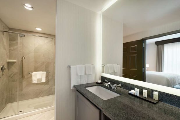Images Embassy Suites by Hilton Charlotte Ayrsley
