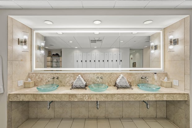 Images Serenity By The Sea Spa