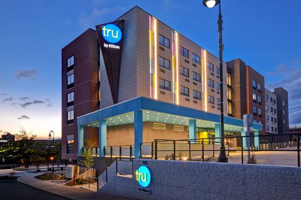 Images Tru by Hilton Manchester Downtown