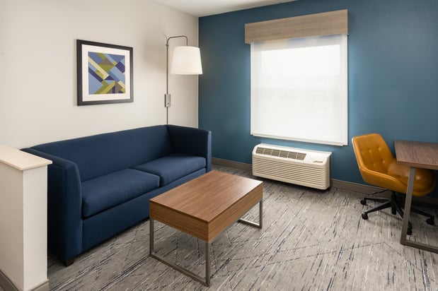 Images Holiday Inn Express & Suites Orlando International Airport by IHG