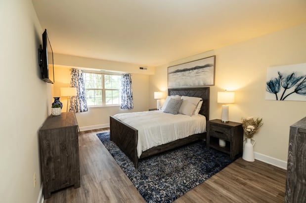 Images Woodridge Apartments