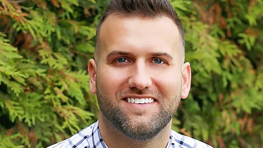 Drew Dennis Miller, DMD - Highland, IL - Dentistry, General Dentistry