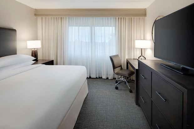 Images Embassy Suites by Hilton Detroit Troy Auburn Hills