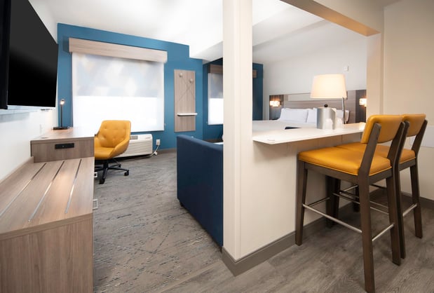 Images Holiday Inn Express & Suites Indianapolis - East by IHG