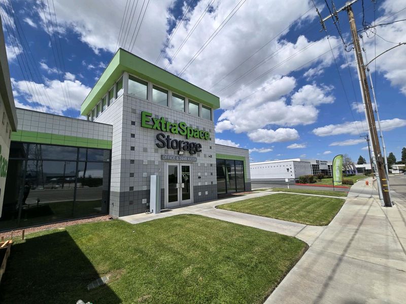 Alternate Beauty Image - Extra Space Storage at 1562 N Main St, Orange, CA 92867 