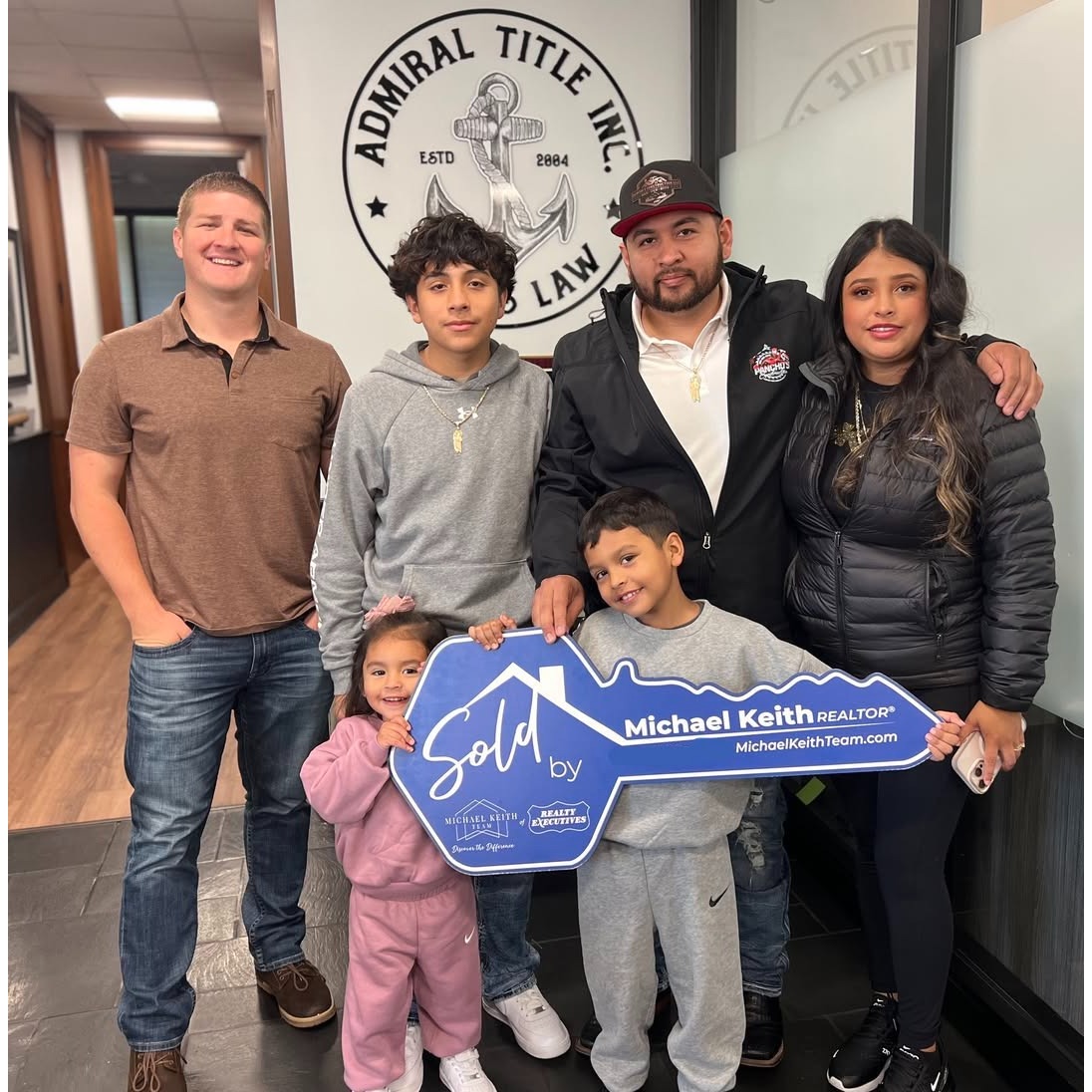 A proud moment celebrating another successful closing with clients who trusted me to guide them through every step of their real estate journey. Whether navigating homes or terrain, my goal is to provide clarity, confidence, and a smooth experience from start to finish. Grateful for the opportunity to help another family move forward and build their legacy here in East Tennessee.