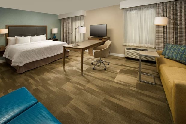 Images Hampton Inn & Suites Syracuse/Carrier Circle