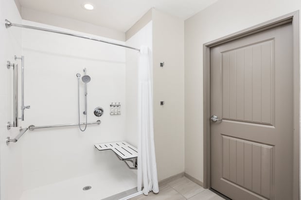 Images Holiday Inn Express & Suites Green Bay East by IHG