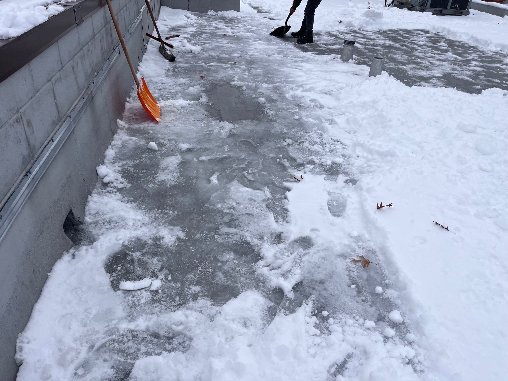 Chicago Flat Roof Services: The Roofing Experts Near You!

Need Reliable Roofers?

When searching fo 