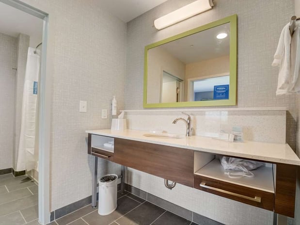 Images Hampton Inn and Suites Williamstown Ark Encounter