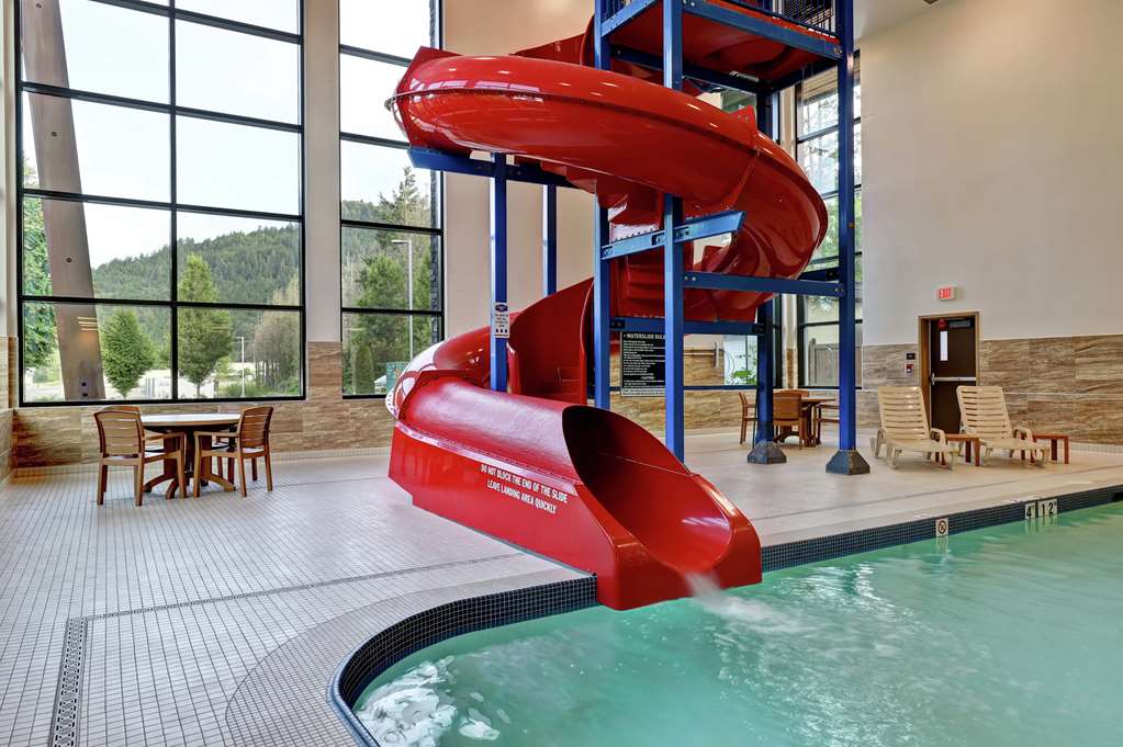Pool Hampton Inn by Hilton Chilliwack Chilliwack (604)392-4667