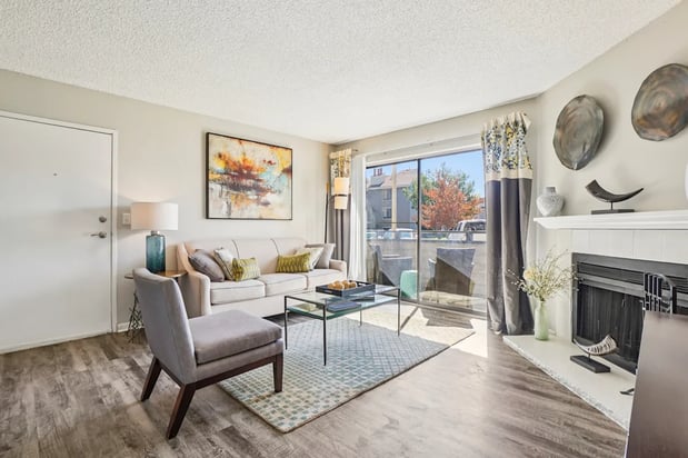 Images Deer Crest Apartments