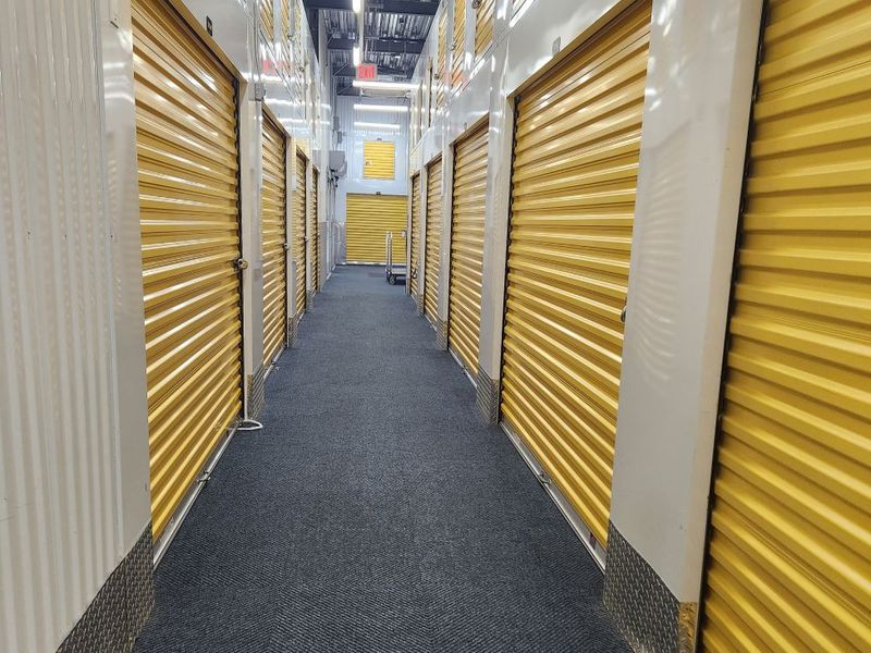 Images Extra Space Storage