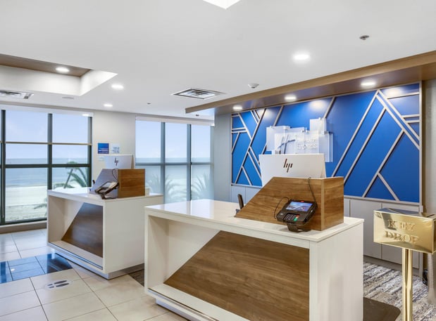 Images Holiday Inn Express Gulfport Beach by IHG