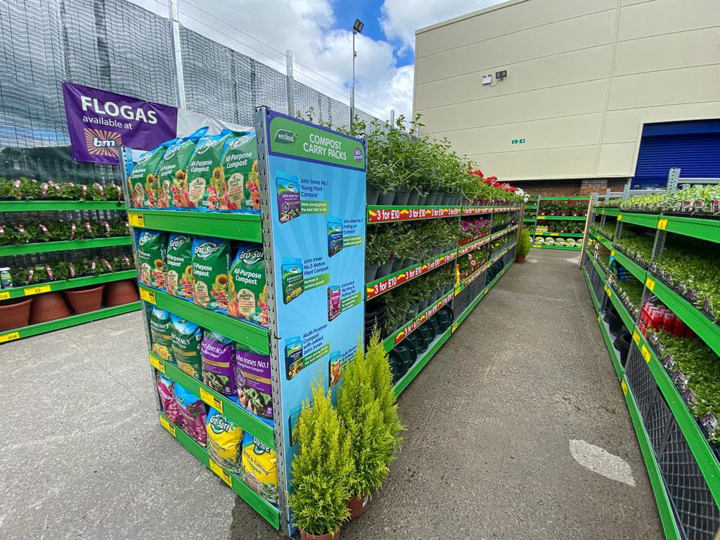 Images B&M Store with Garden Centre