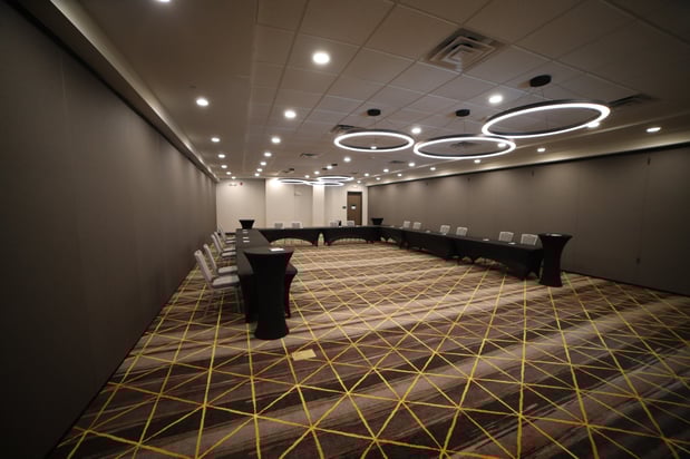 Images Holiday Inn Nashville Airport by IHG