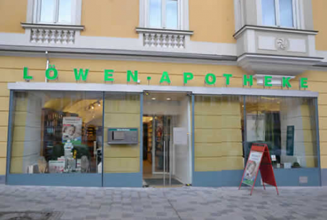 Löwen-Apotheke Braunau KG, Stadtplatz 6 in Braunau am Inn