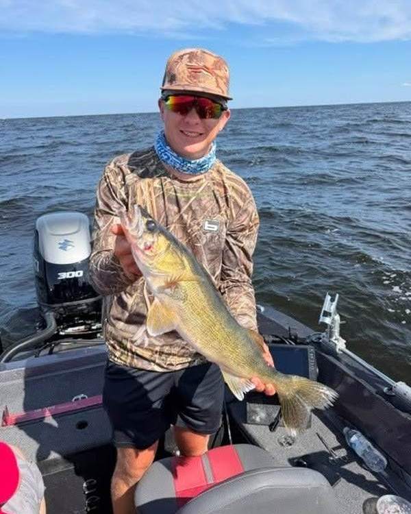 Dan spent last week volunteering his time and boat with Warriors and Walleyes Outdoors. The annual e 