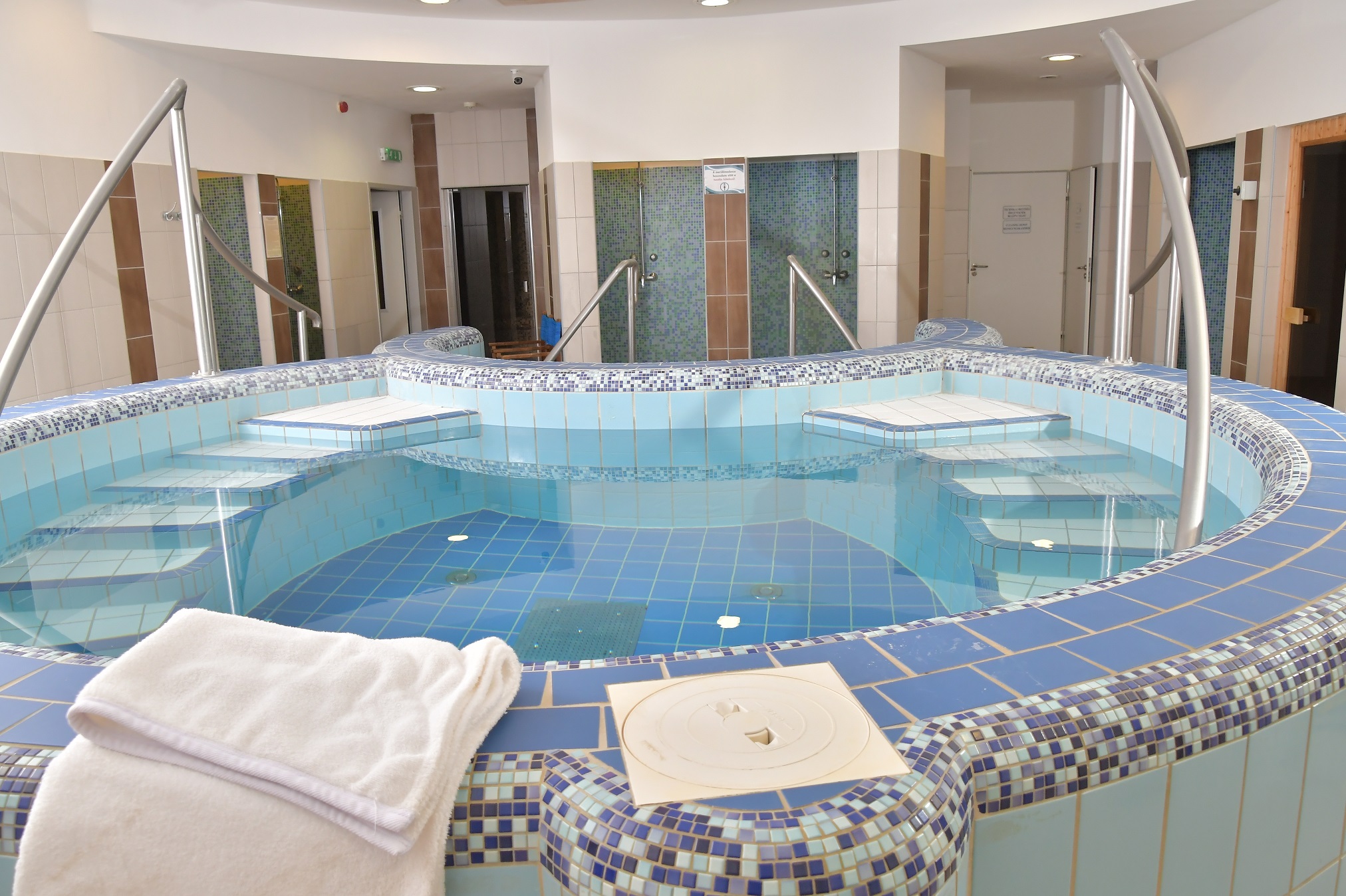 Images Szentesi Sport- és Üdülőközpont Nonprofit Kft.