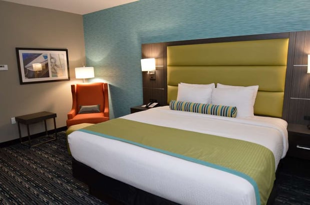 Images Best Western Plus Pasadena Inn & Suites