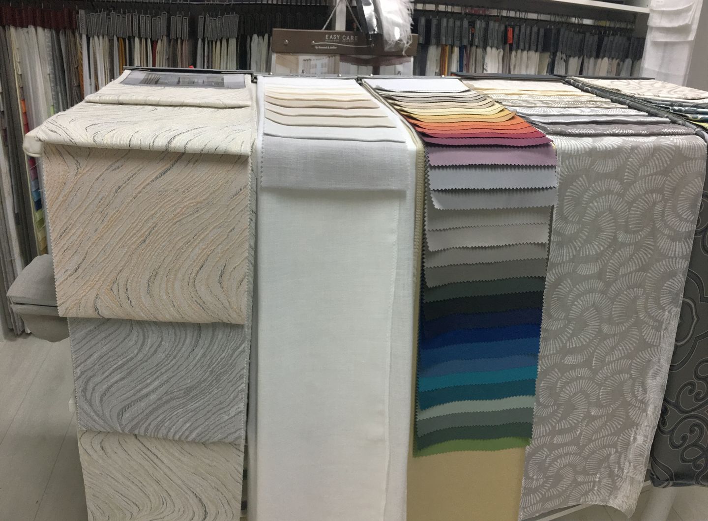 Atelier Kahlon, DEKORATION NACH MASS, Benderstr. 114 in Düsseldorf