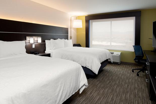Images Holiday Inn Express & Suites Bullhead City, an IHG Hotel