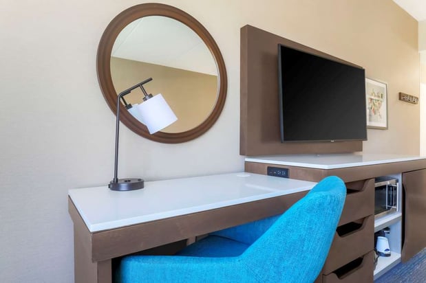 Images Hampton Inn & Suites Pittsburgh-Downtown