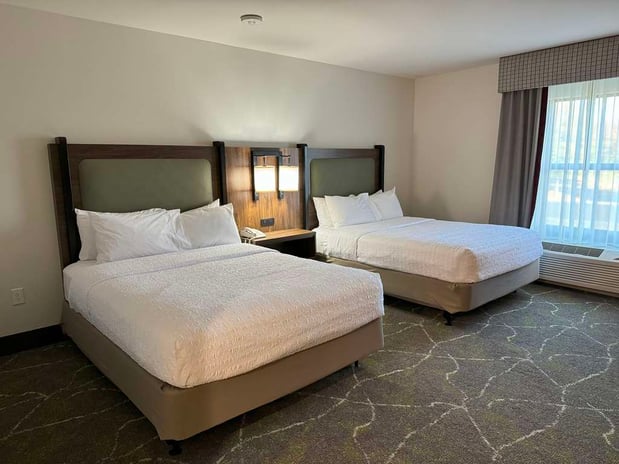 Images Hampton Inn & Suites Dobson
