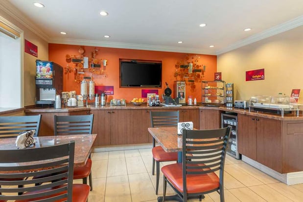 Images Best Western Plus Airport Plaza