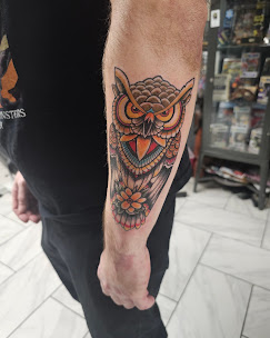 Inkglorious Tattoo Studio Image