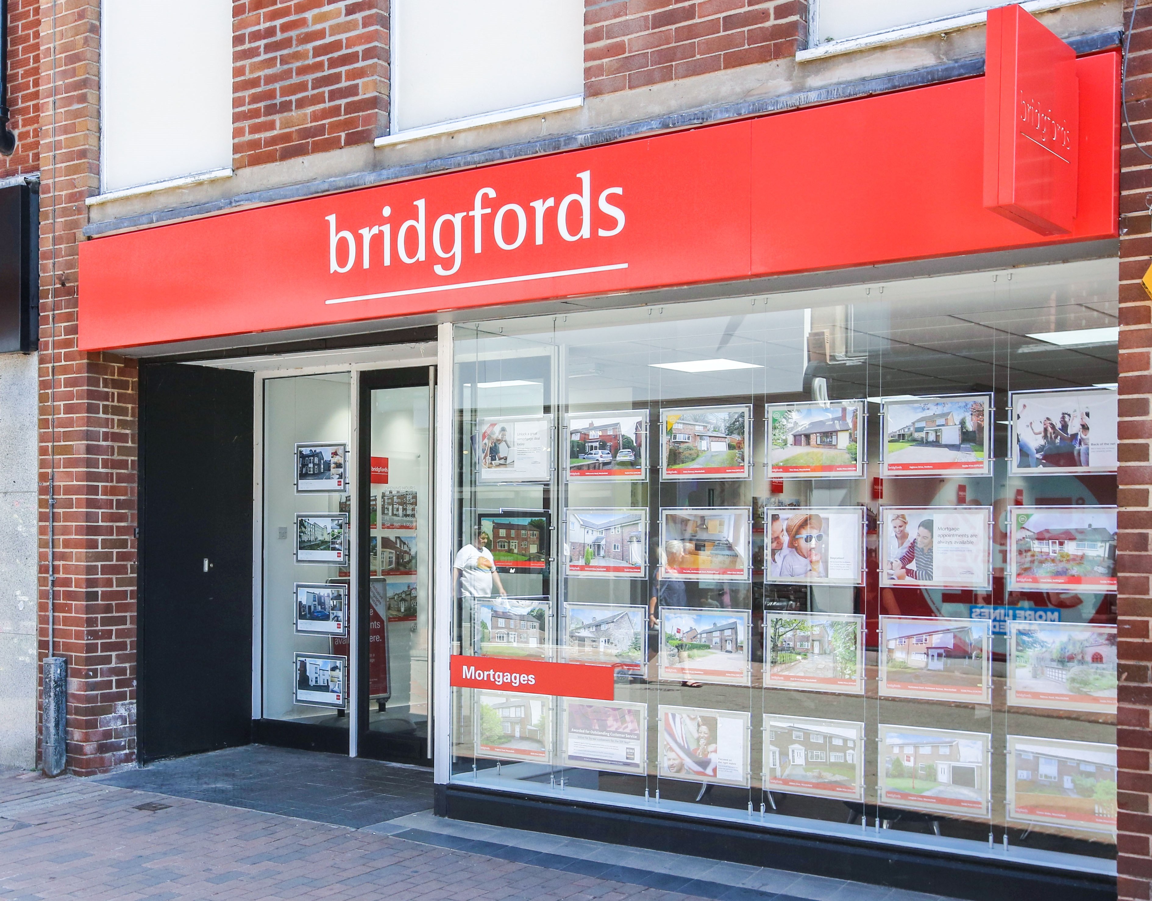 Bridgfords Sales and Letting Agents Macclesfield Macclesfield 01625 300032