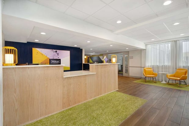 Images Spark by Hilton Rochester University Area