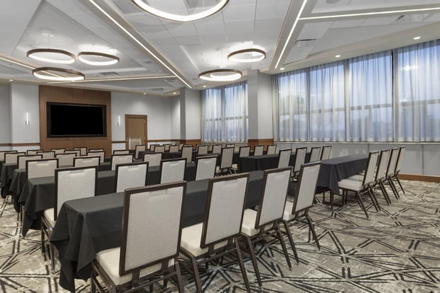 Images Crowne Plaza Lansing by IHG