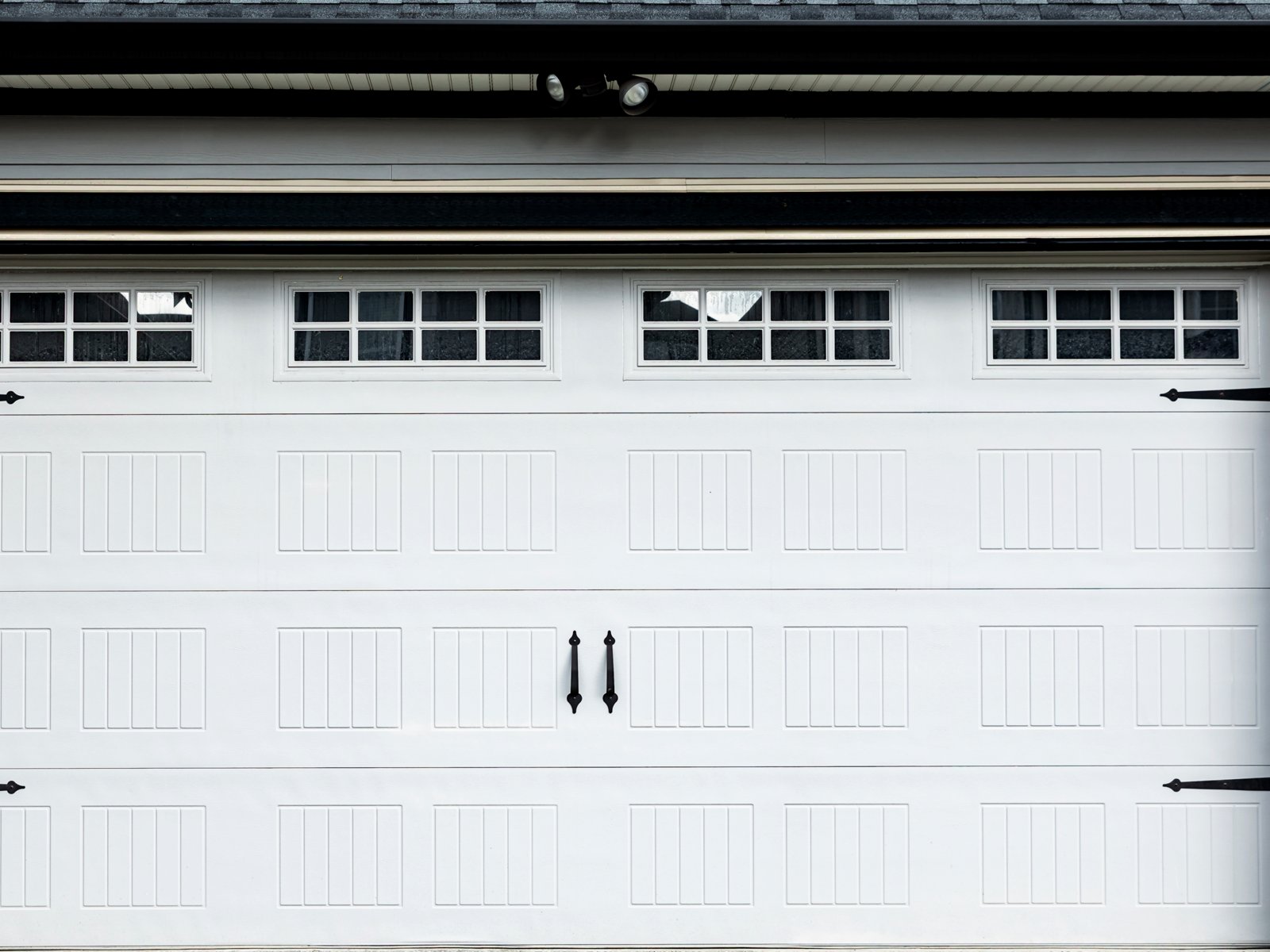 Quick access garage door repair