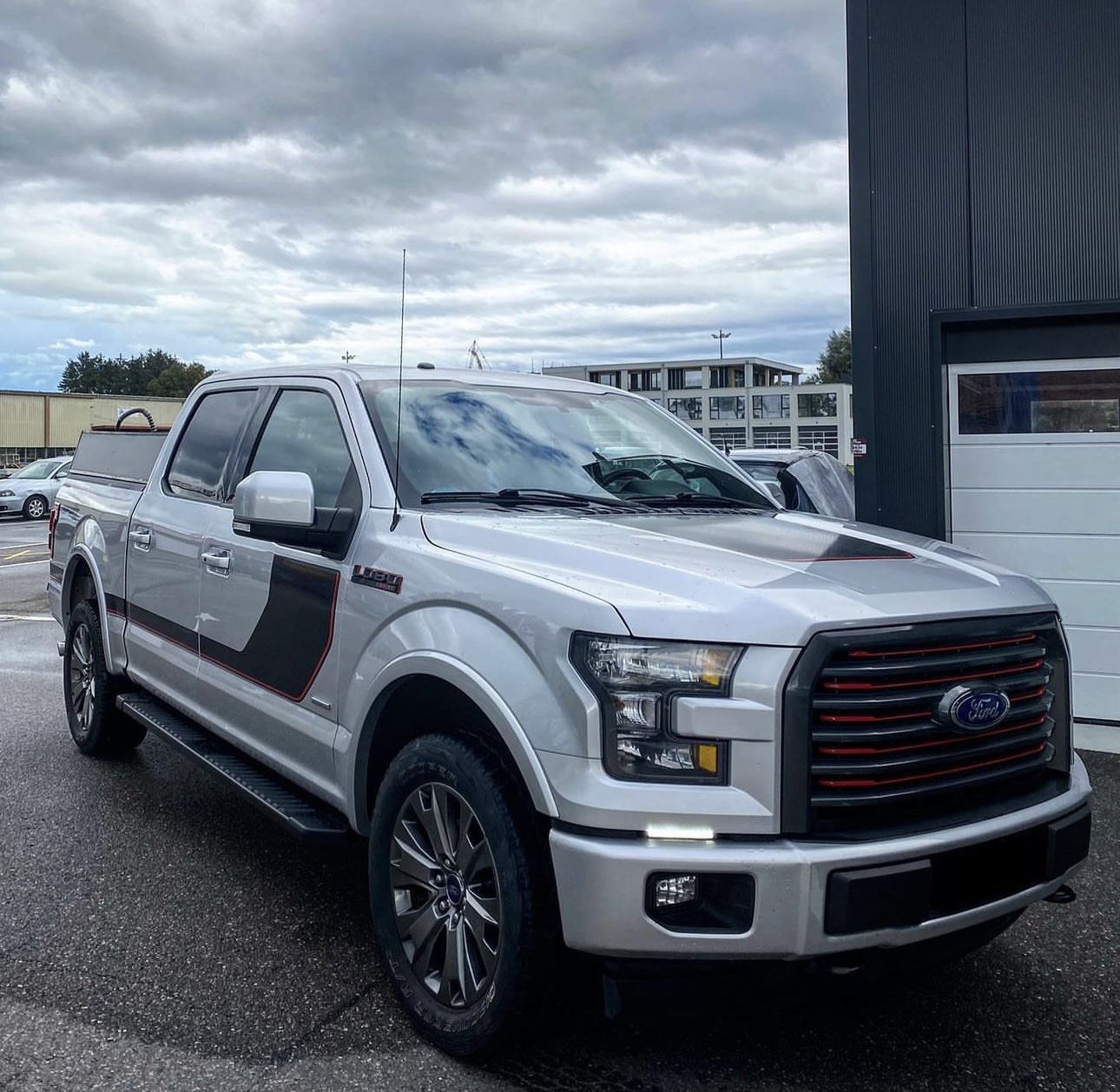 Bilder Carrosserie du Grand Belmont SA