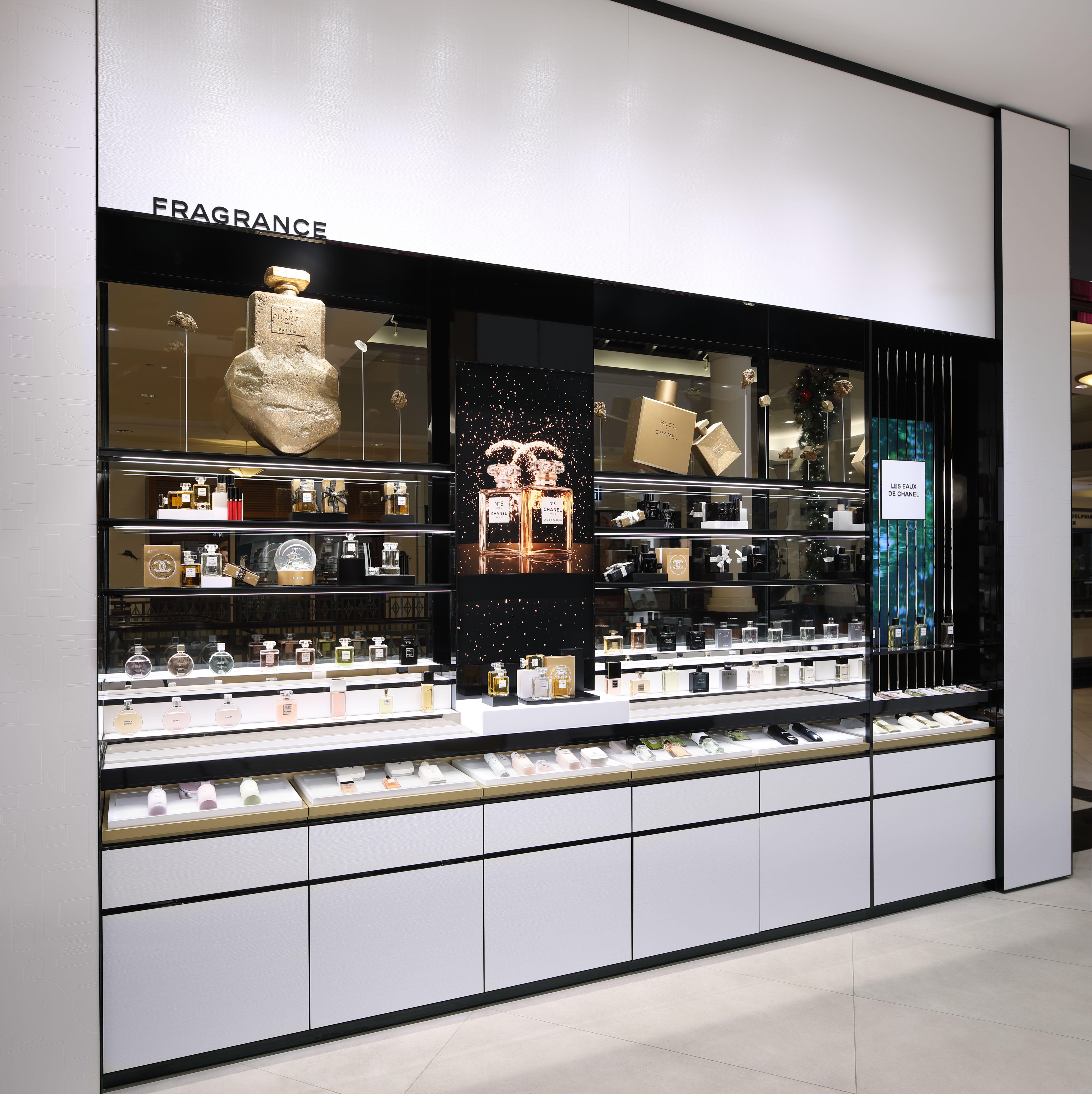 N°1 DE CHANEL – Discover in Boutiques, CHANEL