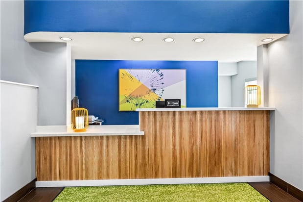 Images Spark by Hilton Round Rock