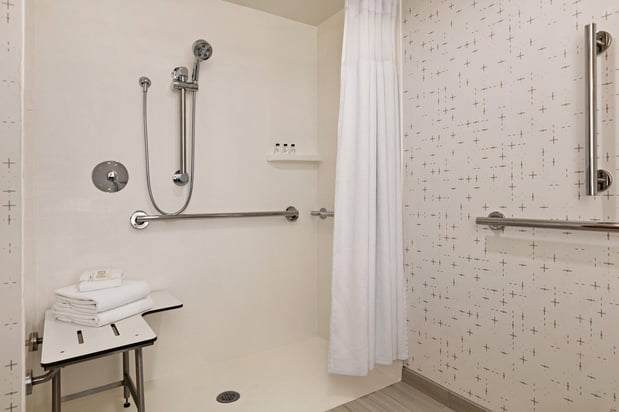 Images Crowne Plaza Philadelphia - King of Prussia by IHG