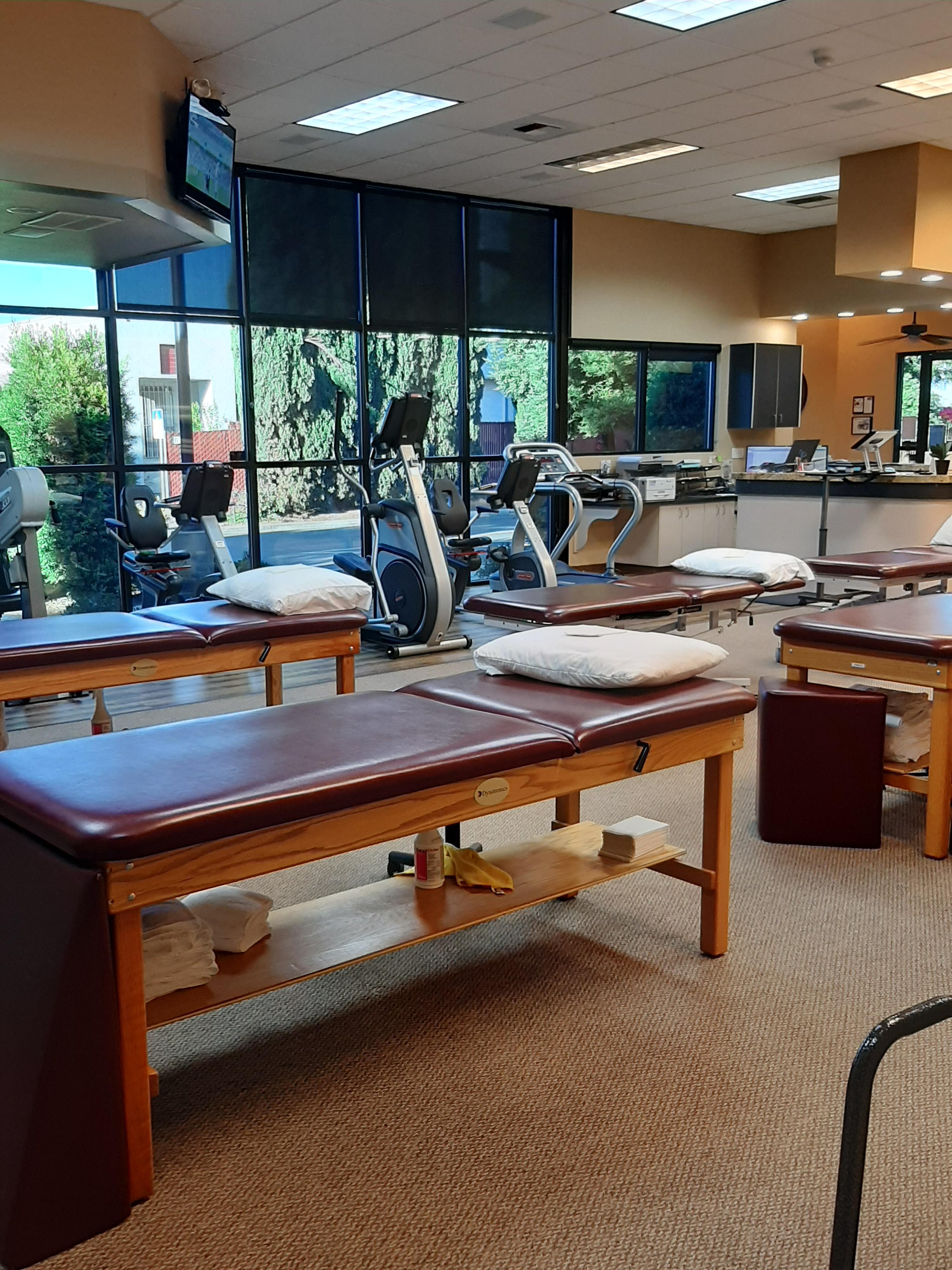 Golden Bear Physical Therapy Rehabilitation Wellness 1519 W 