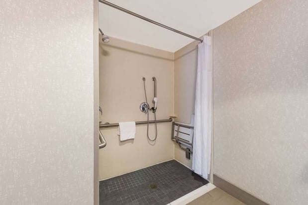 Images Hampton Inn & Suites Charlotte-Airport