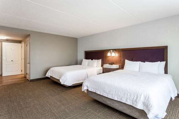 Images Hampton Inn & Suites Chicago-Libertyville