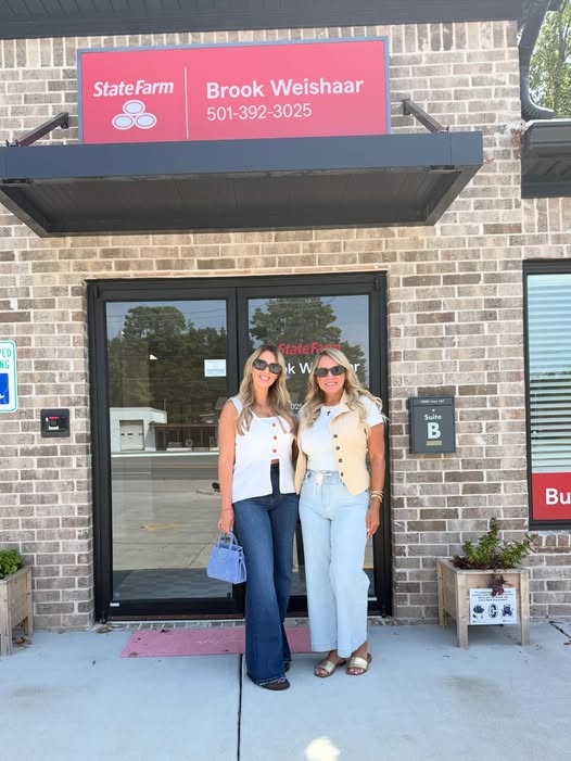 Visiting Brook Weishaar - State Farm Agent at her office in Arkansas!! Love talking business with my bestie!!