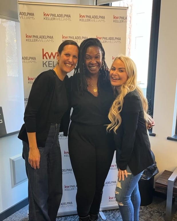 Images Jennifer Ashley at Rate (NMLS #420632)