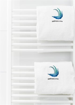 Guest room bath