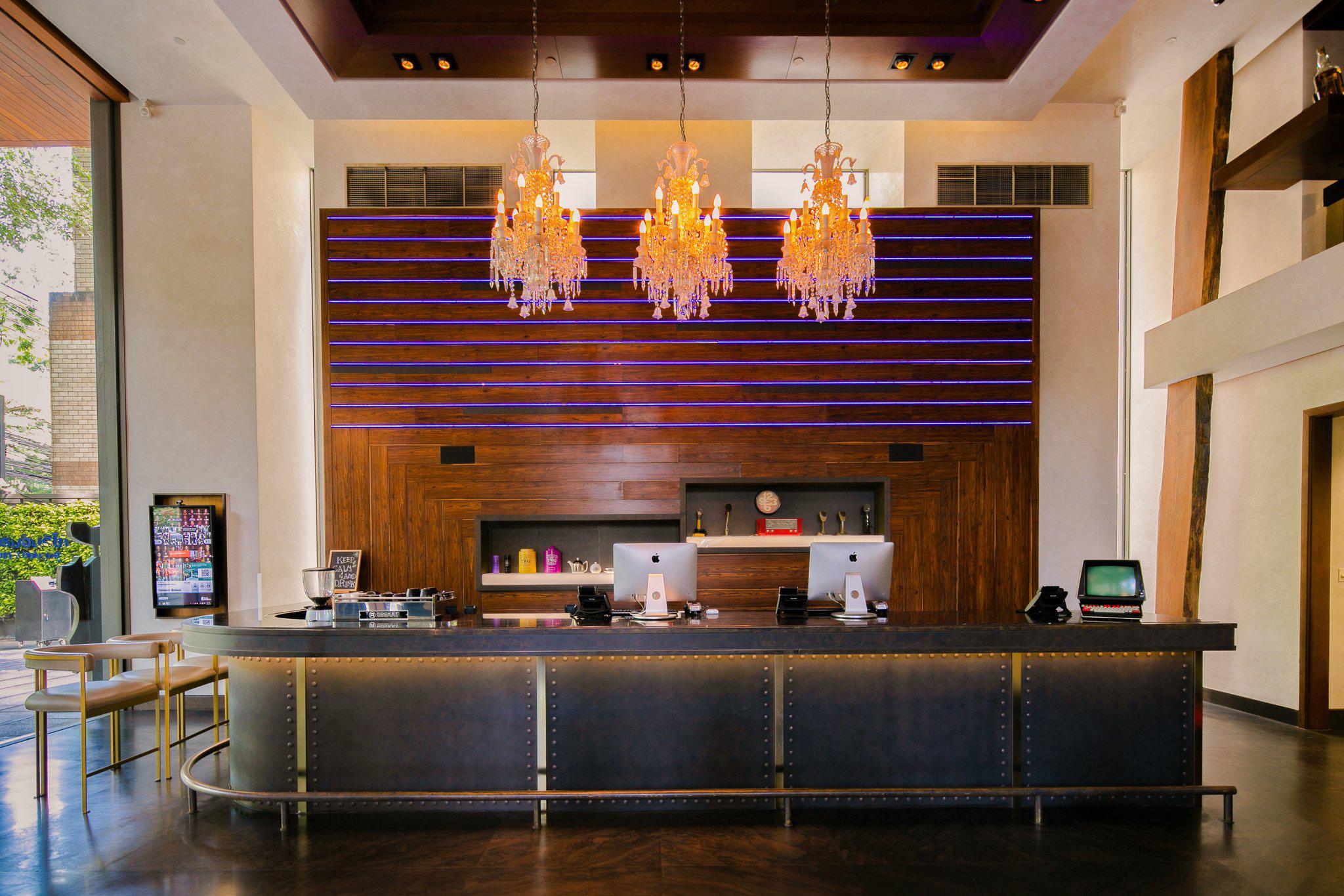 Hotel Indigo Bangkok Wireless Road by IHG